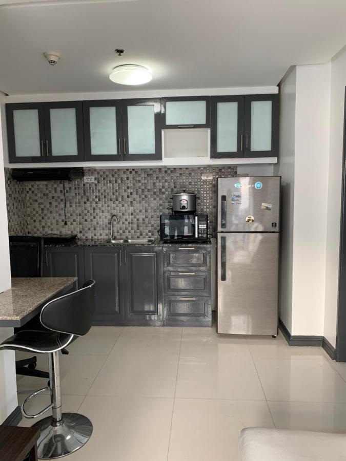 1 Bedroom With Balcony, Fully Furnished Overlooking Manila Bay At Birch Tower, Malate, Маніла Екстер'єр фото